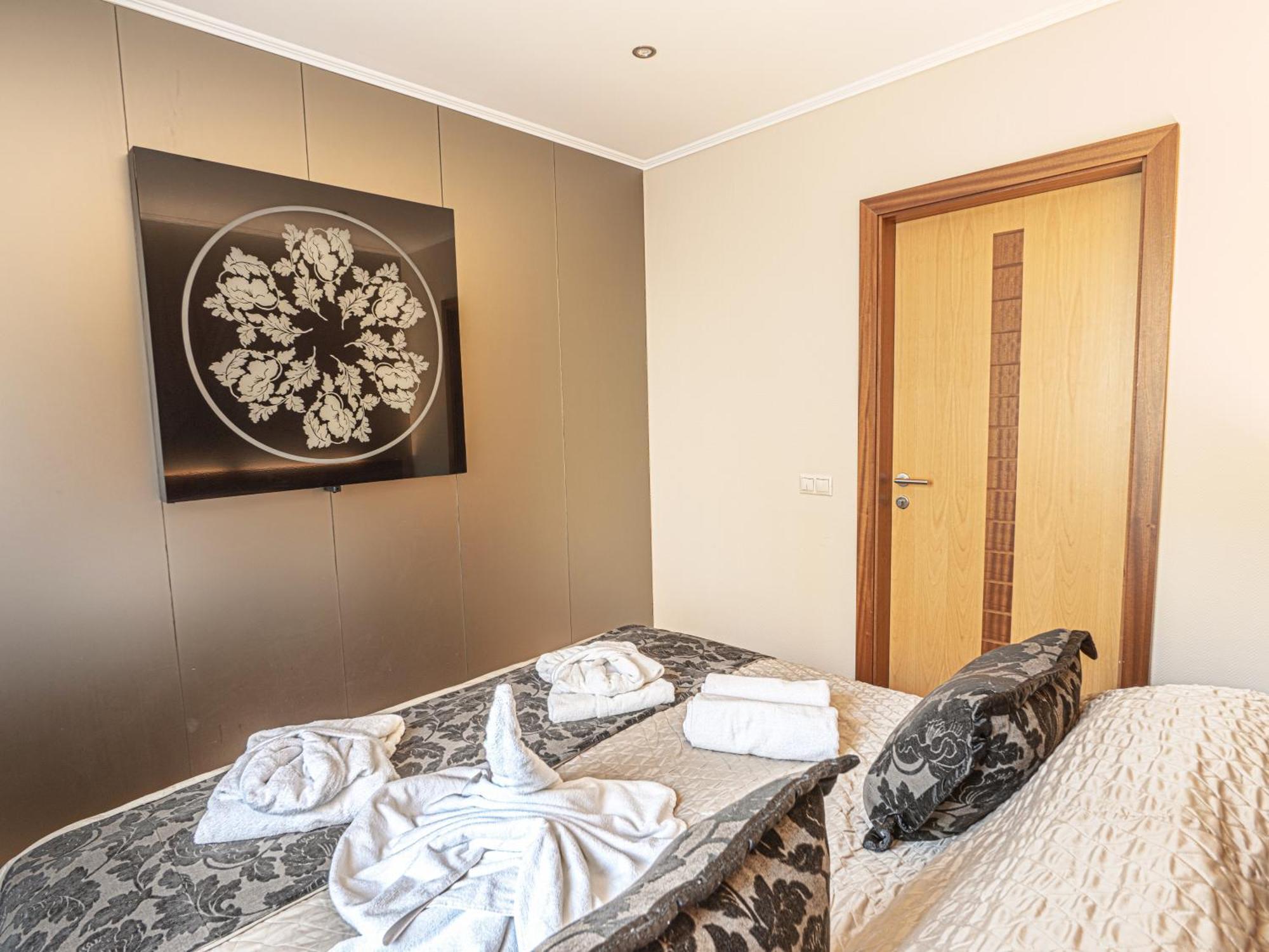 Holiday Beach Budapest Wellness Hotel With Sauna Park Exterior foto