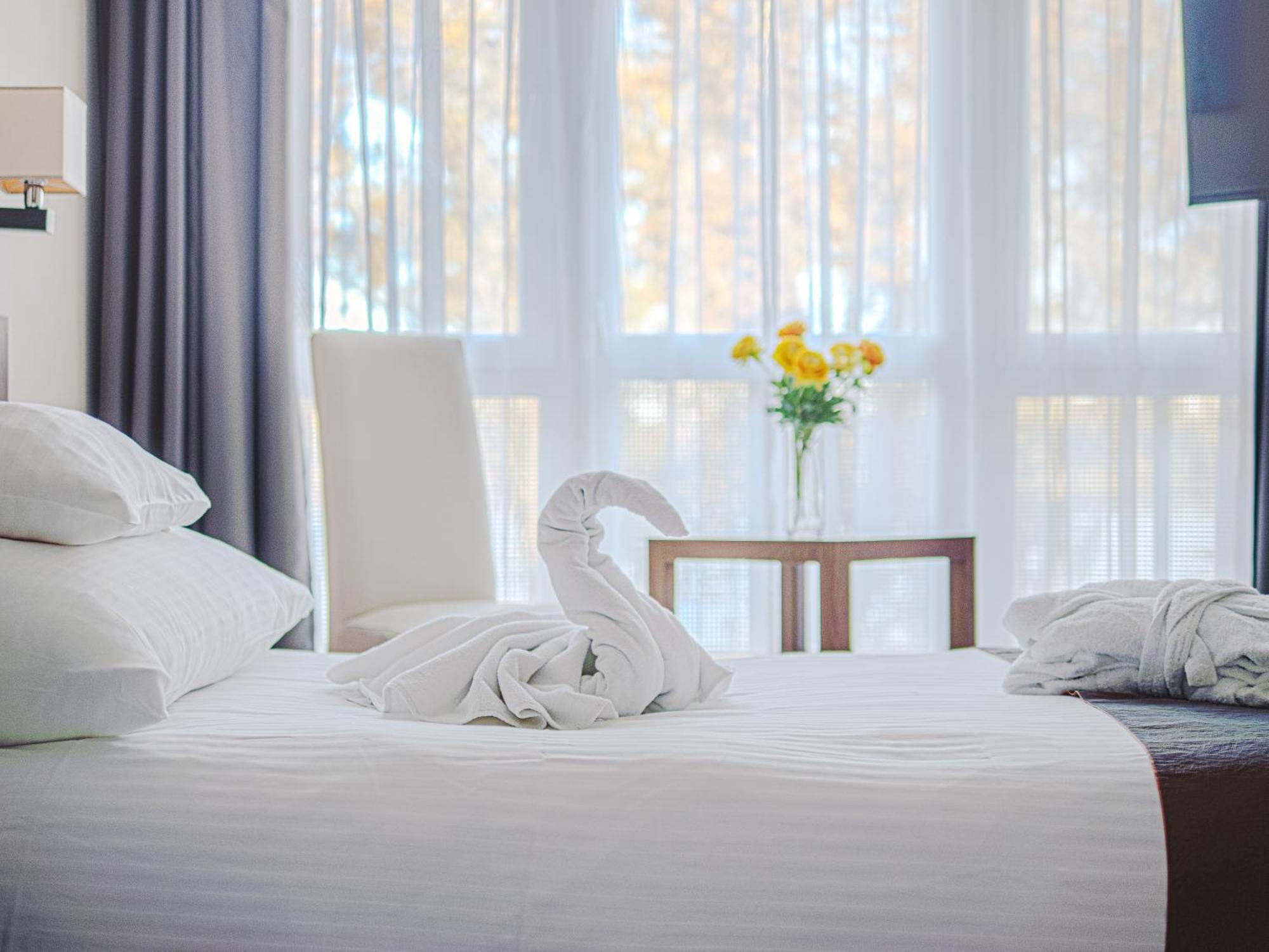 Holiday Beach Budapest Wellness Hotel With Sauna Park Exterior foto